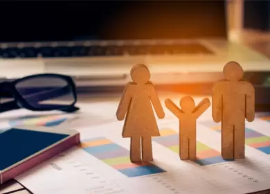 Menos hijos, menos herederos: la natalidad cae a niveles hist�ricos y el pa�s envejece aceleradamente