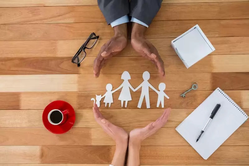 Menos hijos, menos herederos: la natalidad cae a niveles hist�ricos y el pa�s envejece aceleradamente