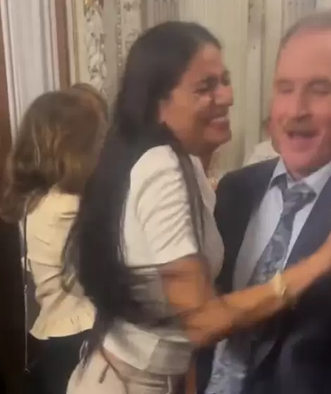 Luc�a Montenegro y Peter Lamelas