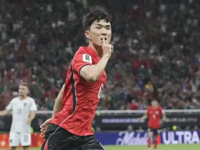Hwang In-Beom de Corea del Sur la rompi� en el 2 a 1 frente a la Rep�blica Checa.