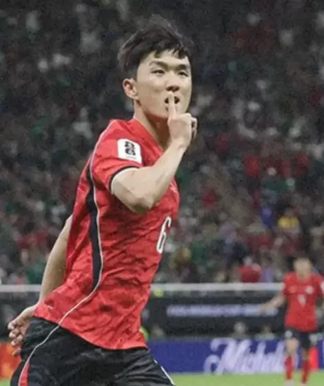 Hwang In-Beom de Corea del Sur la rompi� en el 2 a 1 frente a la Rep�blica Checa.