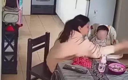 Una ni�era maltrat� a una nena y fue grabada por las c�maras de seguridad.