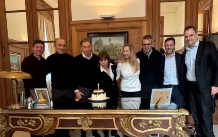 La foto de Gabinete con un Manuel Adorni cada vez m�s relegado