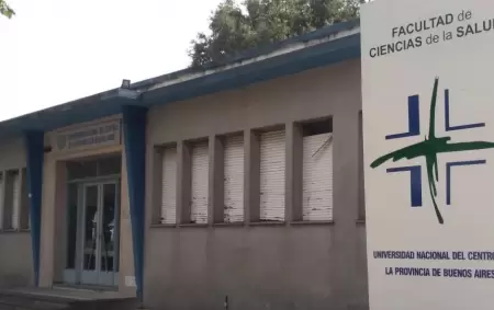 Un profesor le respondi� a una estudiante con una amenaza ligada a la dictadura