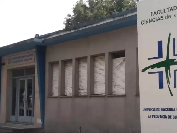 Un profesor le respondi� a una estudiante con una amenaza ligada a la dictadura