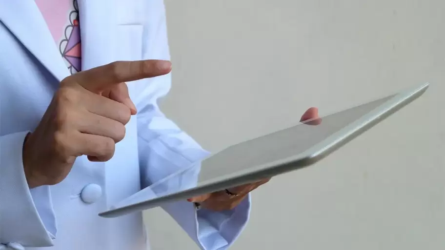 Los ciberdelincuentes ya encontraron una mina de datos en el sistema de salud