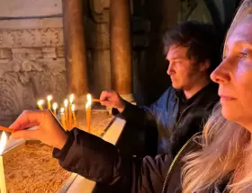 Karina y Javier Milei
