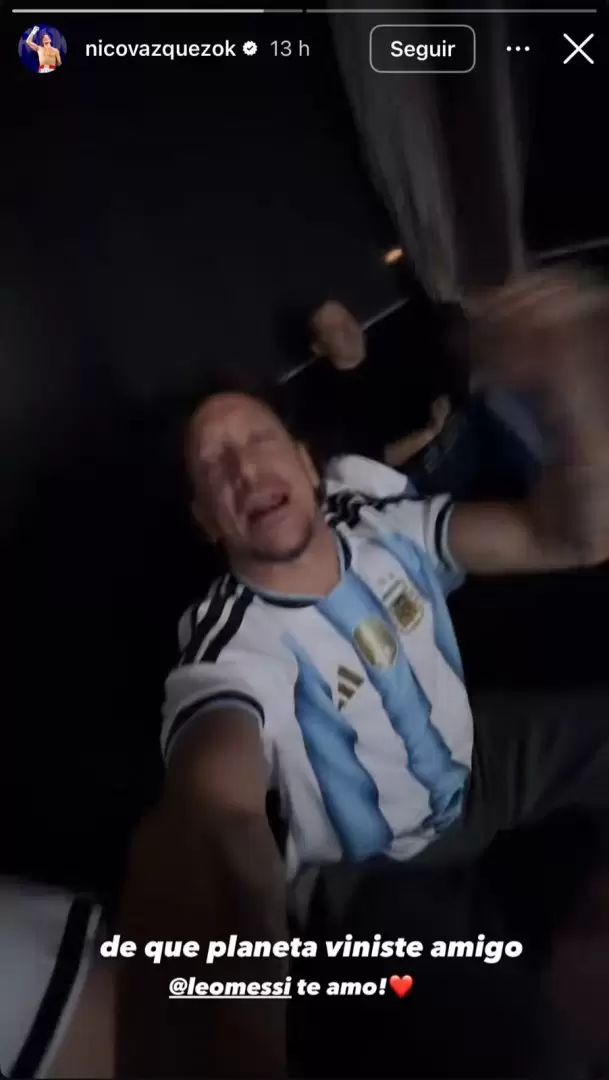 Nico Vázquez a puro festejo por el gol de Messi