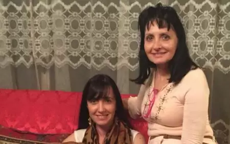 Victoria Villarruel junto a su madre Diana de Stefani.