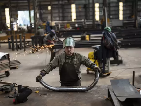 La producci�n manufacturera acumula una ca�da del 9,2% interanual y el empleo suma 13 trimestres consecutivos en retroceso