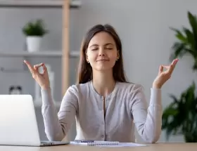 El 87% de los argentinos prioriza la paz mental sobre el ascenso laboral