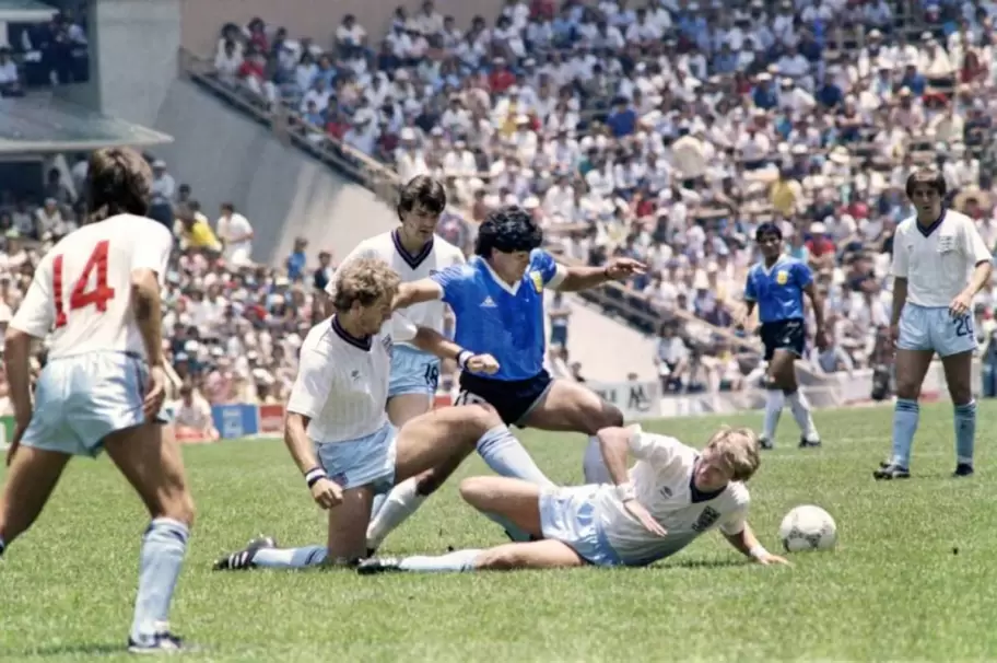 Maradona honr� a los veteranos de Malvinas con un partido hist�rico
