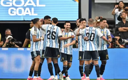 Argentina venci� a Austria con dos goles de Lionel Messi