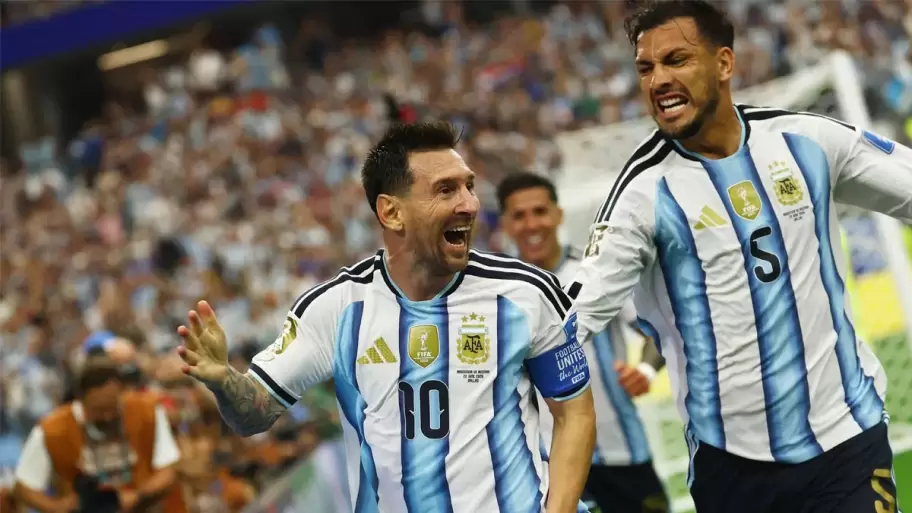 Lionel Messi meti� dos goles contra Austria
