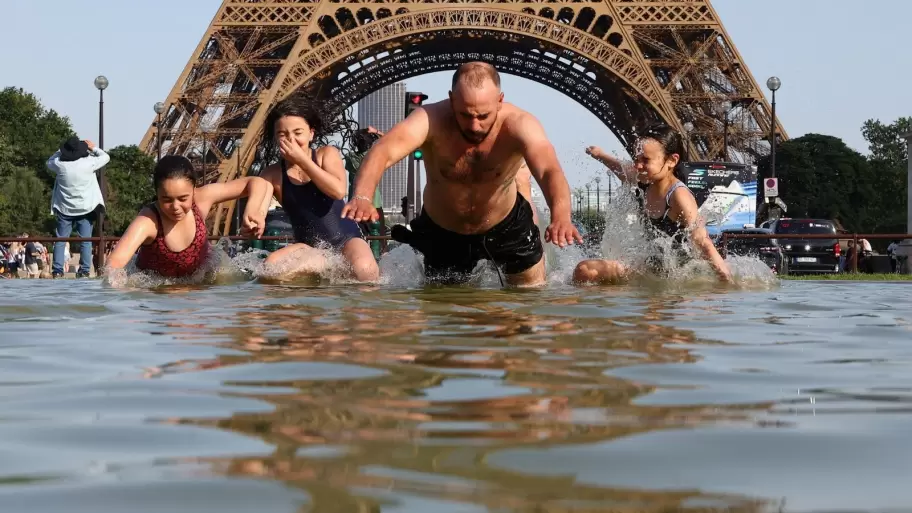 Francia bajo fuego: 40 muertos por ahogamiento y una ola de calor que ya se cobra vidas en toda Europa