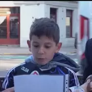 Manu, el nene que se volvi� viral por escribirle una carta de cumplea�os a Messi: "Gracias por acompa�ar mi infancia"