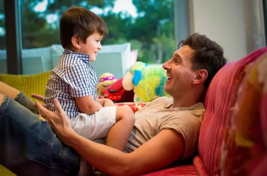 Lionel Messi junto su hijo Thiago Messi