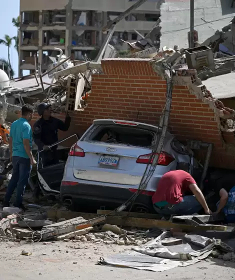 Una casa destru�da en La Guaira, Venezuela