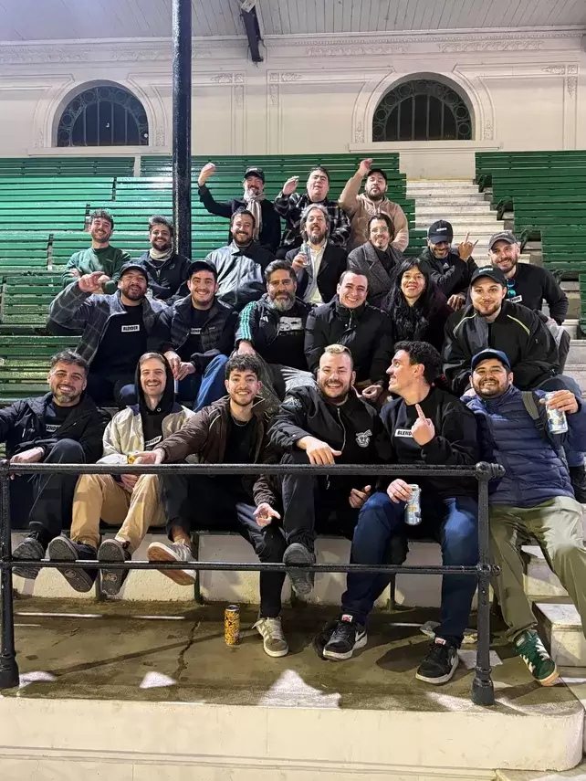 El equipo completo de Hay Algo Ah� en Blender�