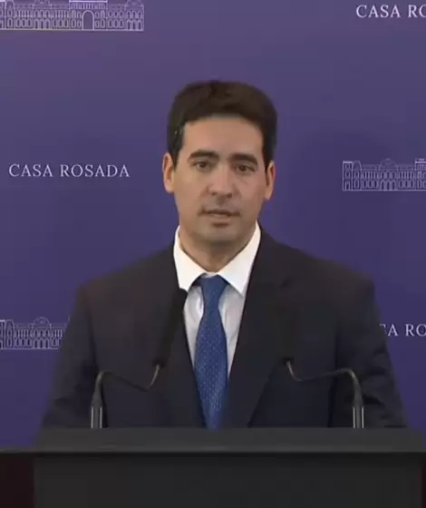 Adri�n Ravier, nuevo vocero presidencial