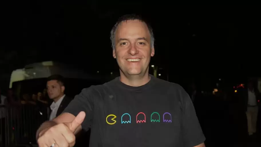 Manuel Adorni, el gamer que le sali� car�simo a los argentinos