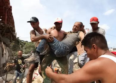 Los devastadores terremotos de magnitud 7,2 y 7,5 dejaron un escenario de destrucci�n masiva.