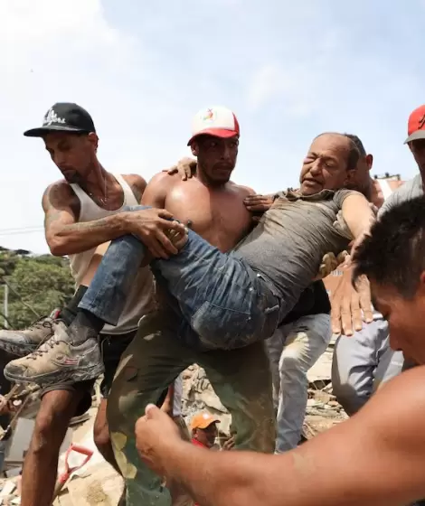 Los devastadores terremotos de magnitud 7,2 y 7,5 dejaron un escenario de destrucci�n masiva.