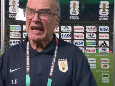 Marcelo Bielsa estall� con la prensa tras la derrota de Uruguay frente a Espa�a.