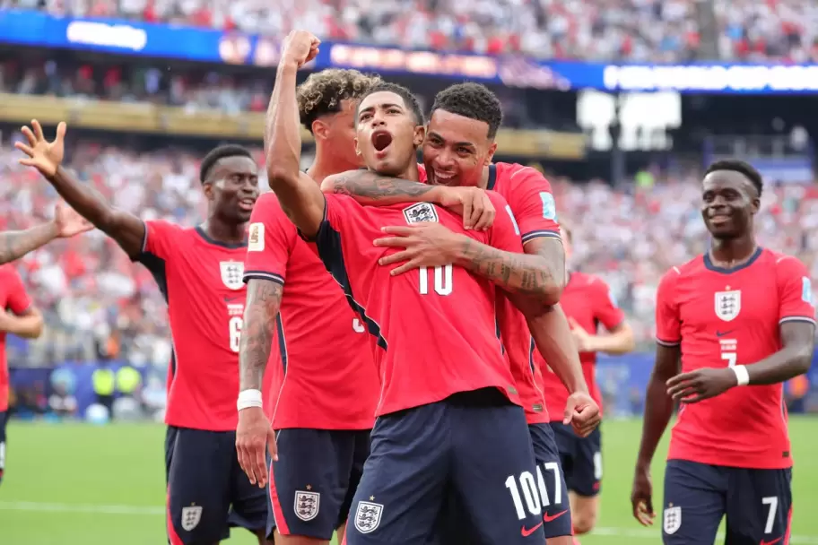 Inglaterra se impuso 2 a 0 frente a Panam� y cerr� el Grupo L como l�der.