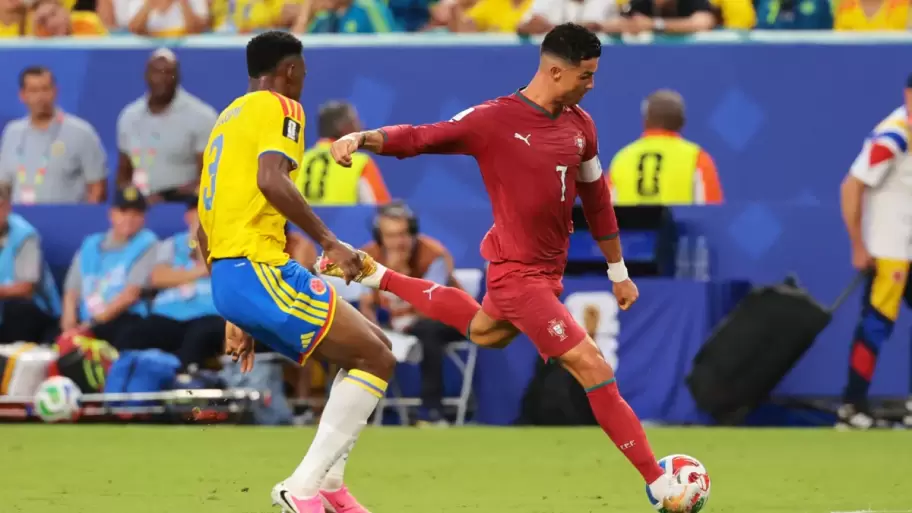 La Portugal de Cristiano Ronaldo no pudo con la Colombia de N�stor Lorenzo y qued� segunda de su grupo.