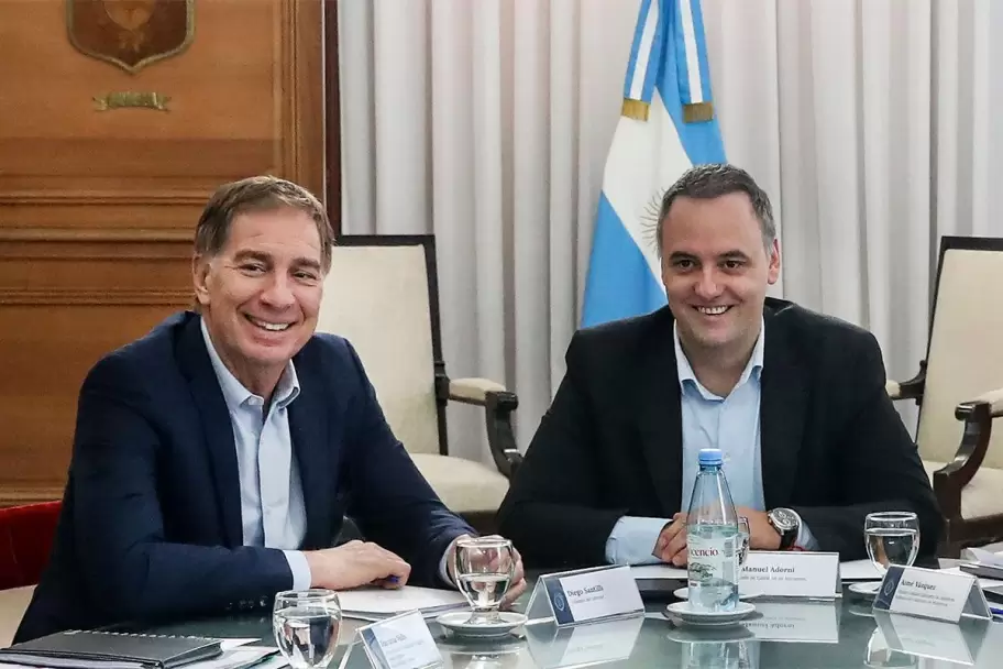 Diego Santilli y Manuel Adorni