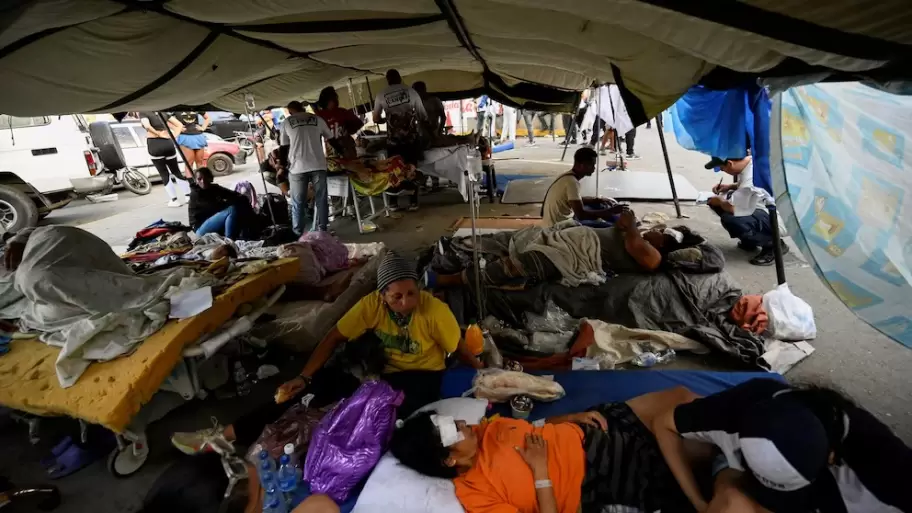 Ya son 1.943 muertos, 10.571 heridos, 15.866 damnificados y m�s de 42.000 personas contin�an desaparecidas tras los terremotos en Venezuela