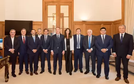 Diego Santilli se reuni� con nueve gobernadores antes de asumir como jefe de Gabinete de Javier Milei.