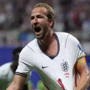 De la sorpresa al desahogo: Inglaterra dio vuelta un partidazo ante Congo y se metió en los octavos del Mundial 2026