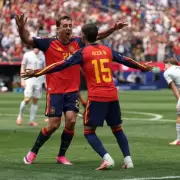 España goleó 3 a 0 a Austria, pasó a Octavos de Final y ratificó su candidatura