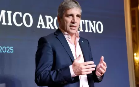 Caputo apuesta a un delicado equilibrio para pagar la deuda
