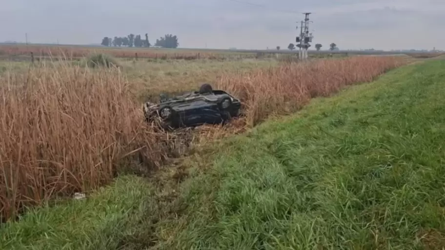 Así quedó el Honda Civic donde iban Chatterbox y su familia.