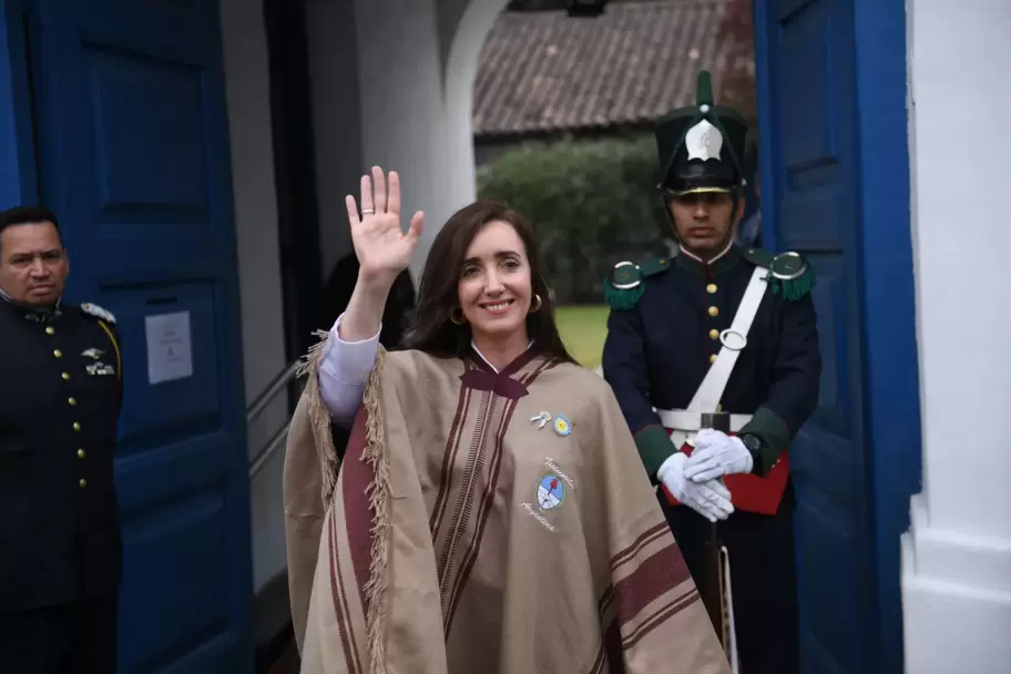 Victoria Villarruel a la salida de la Casa Histórica