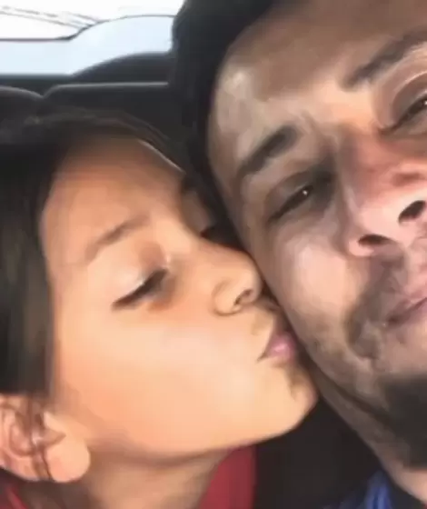 Una de las fotos con las que Gabriel Vega record� a su hija Agostina