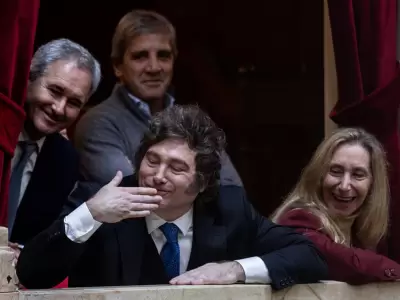 Javier y Karina Milei junto a Luis Caputo y el canciller Pablo Quirno