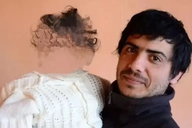 Asesinó a una mujer, secuestró a su hija y dejó una carta donde confesaba cómo iba a cometer el crimen