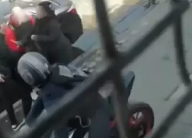 Escenas del robo que termin� con la muerte de un delincuente en Gerli.