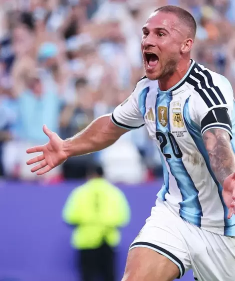 Alexis Mac Allister hizo el 1 a 0 de Argentina sobre Suiza, con asistencia de Lionel Messi.