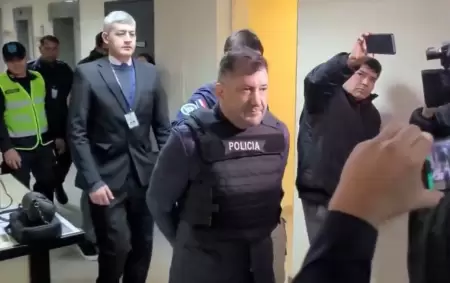 Kueider trasladado por la justicia paraguaya