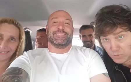 Diego Spagnuolo junto a Karina y Javier Milei
