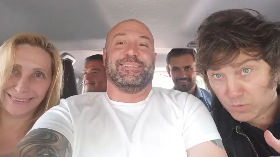 Diego Spagnuolo junto a Karina y Javier Milei