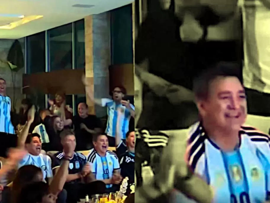 Martín Insaurralde y Juan Nápoli, juntos viendo a la Selección Argentina