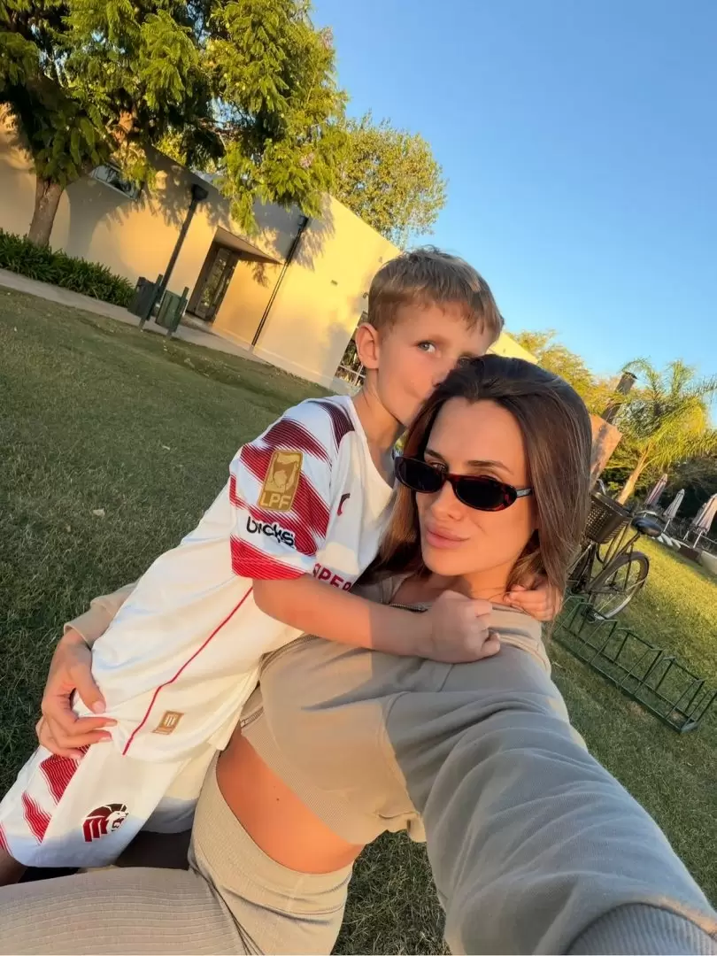 Cami Homs confesó que extraña a su hijo Bautista en su cumpleaños