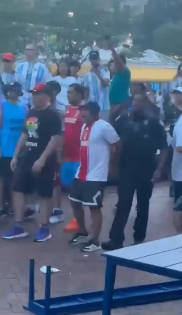 Batalla campal entre las barras de San Lorenzo y Hurac�n