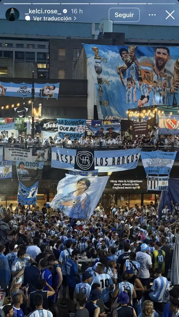 La mujer de Senesi en el banderazo argentino